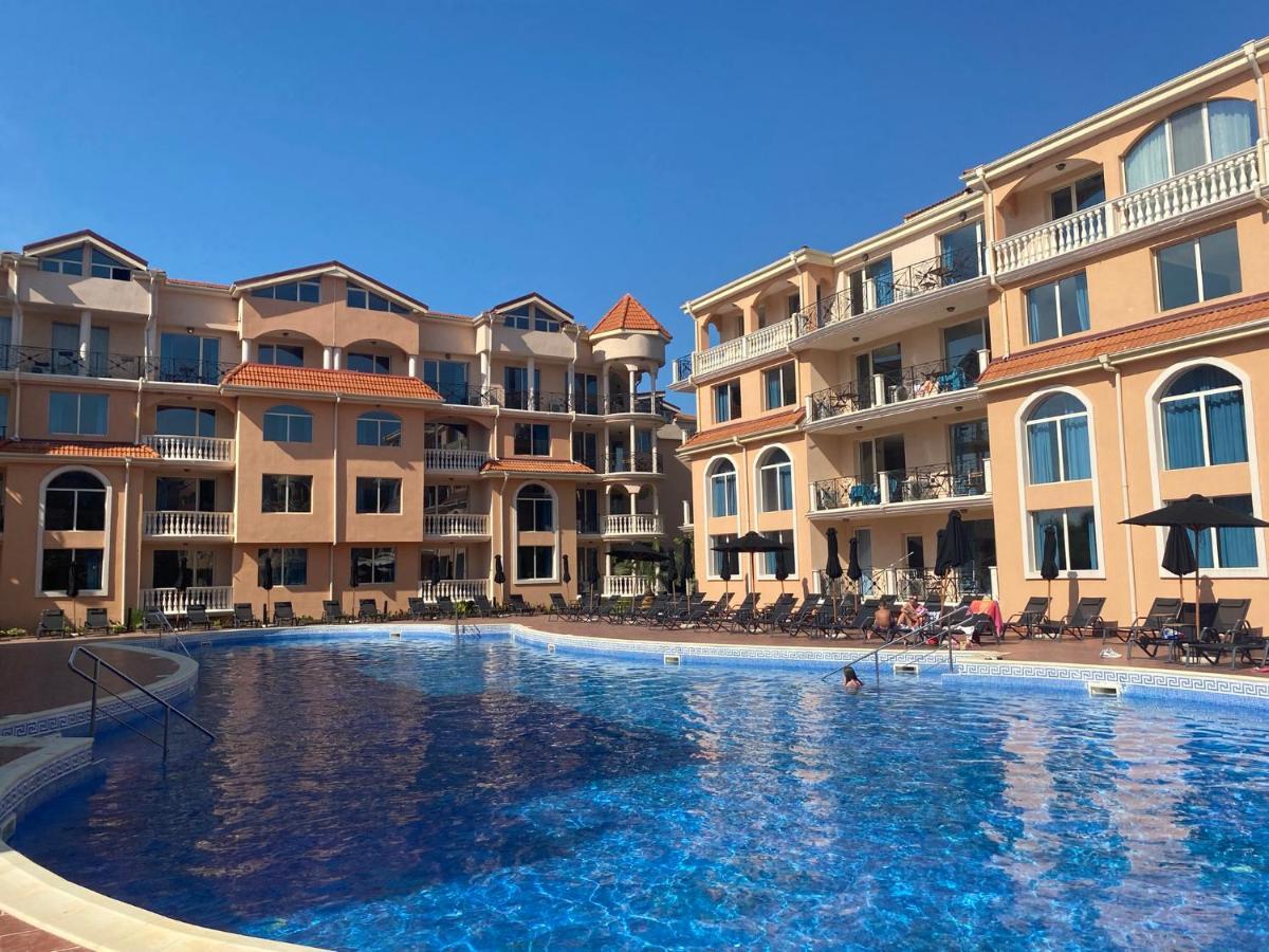 Hacienda Beach Complex- Nicoleta Apartment โซโซโปล ภายนอก รูปภาพ